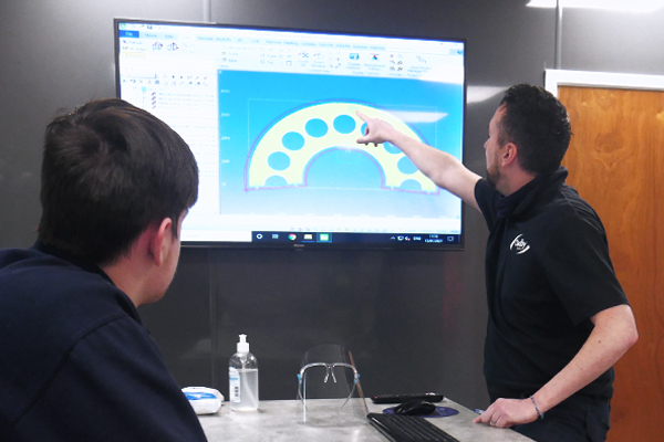 APPRENTICESHIPS AND PLACEMENTS APPRENTICESHIPS AND PLACEMENTS